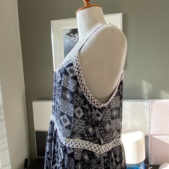 ❤️ Entro Baby Doll Spaghetti Strap Dress in Quilted Print LARGE    - P3 - Picture 2 of 9